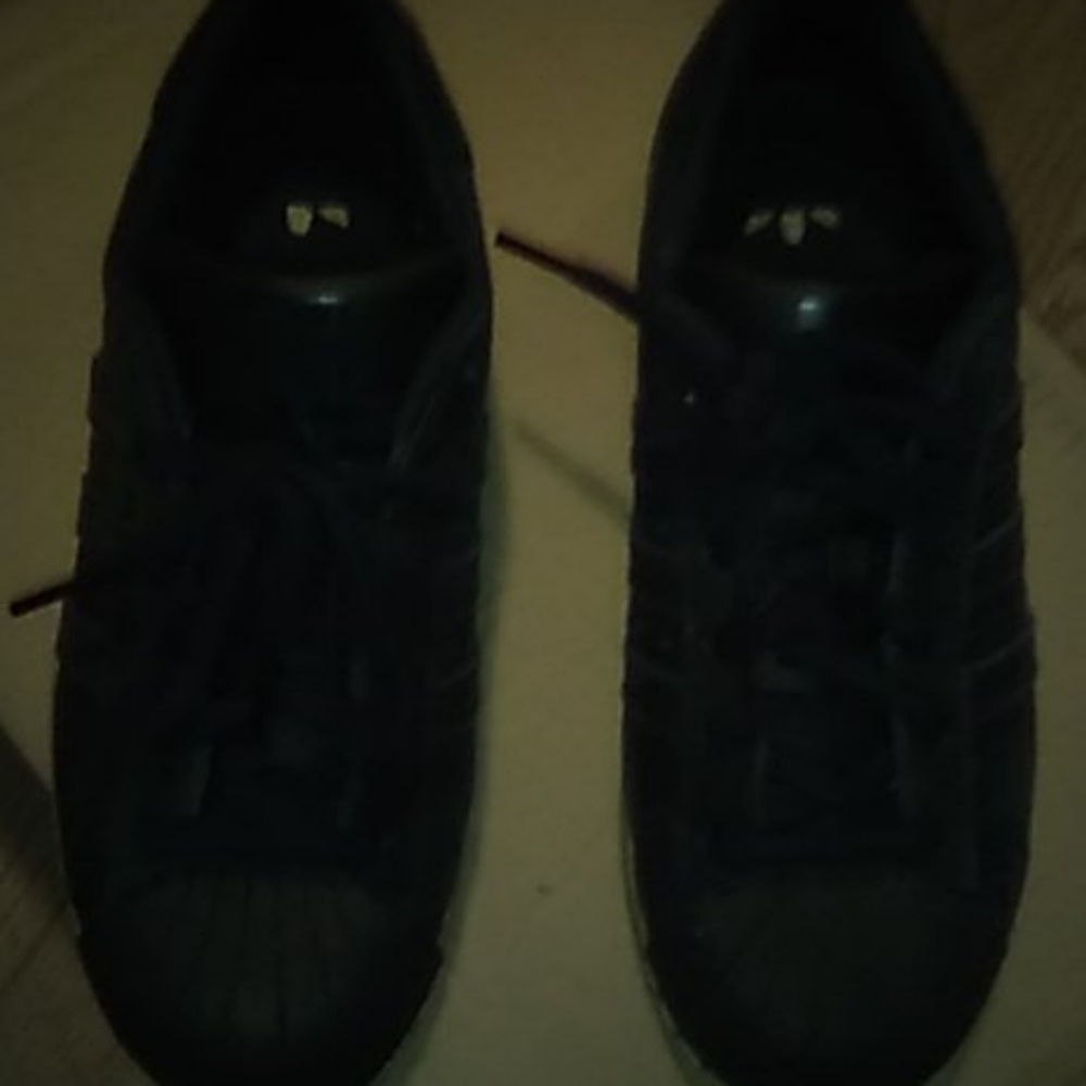 Adidas Shell Heads. Size - Picture 3 of 4